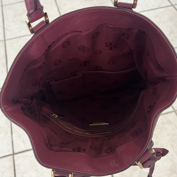 Tory Burch purse with dust bag - Picture 5 of 6